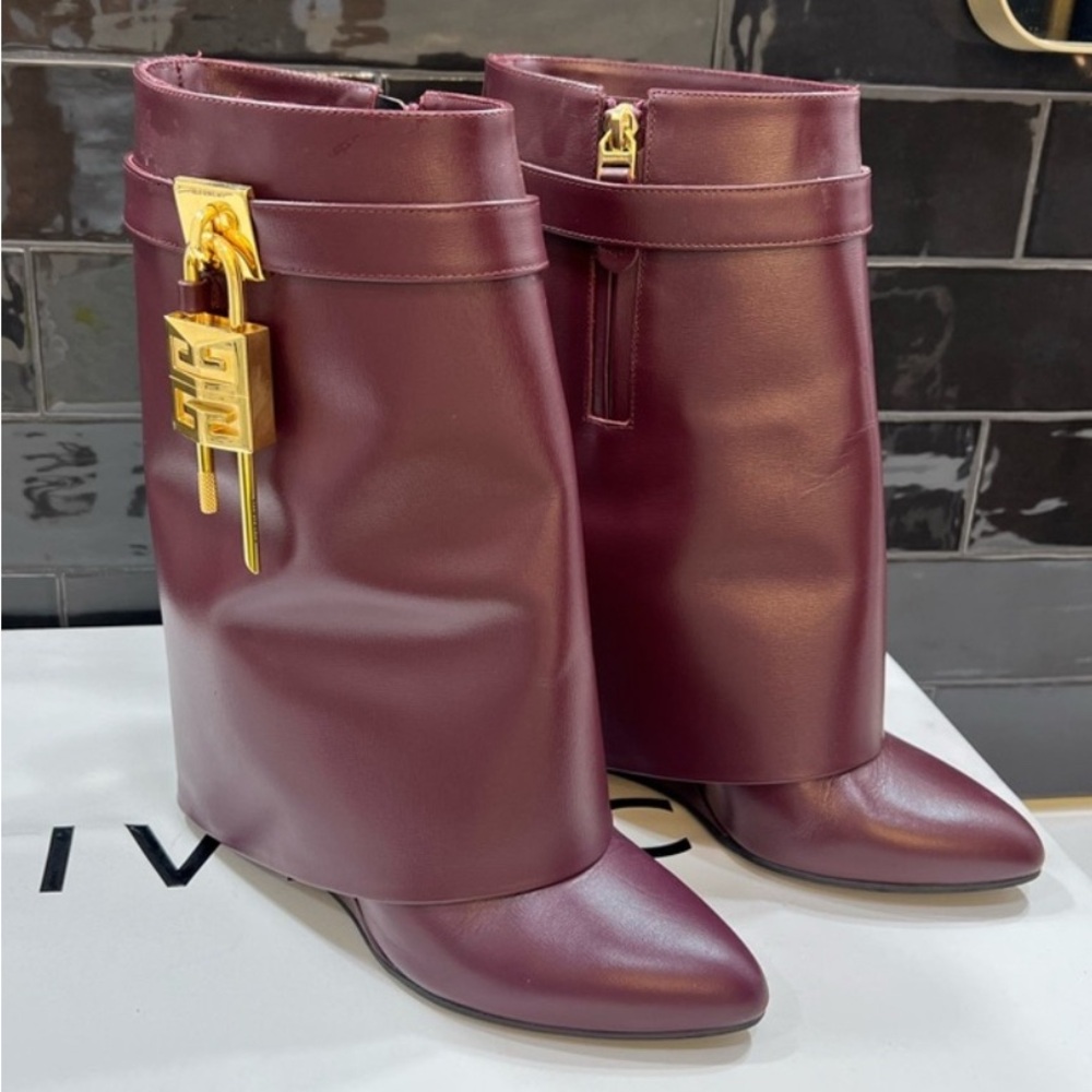 Givenchy Shark Lock Ankle Boots, calfskin leather (Oxblood)